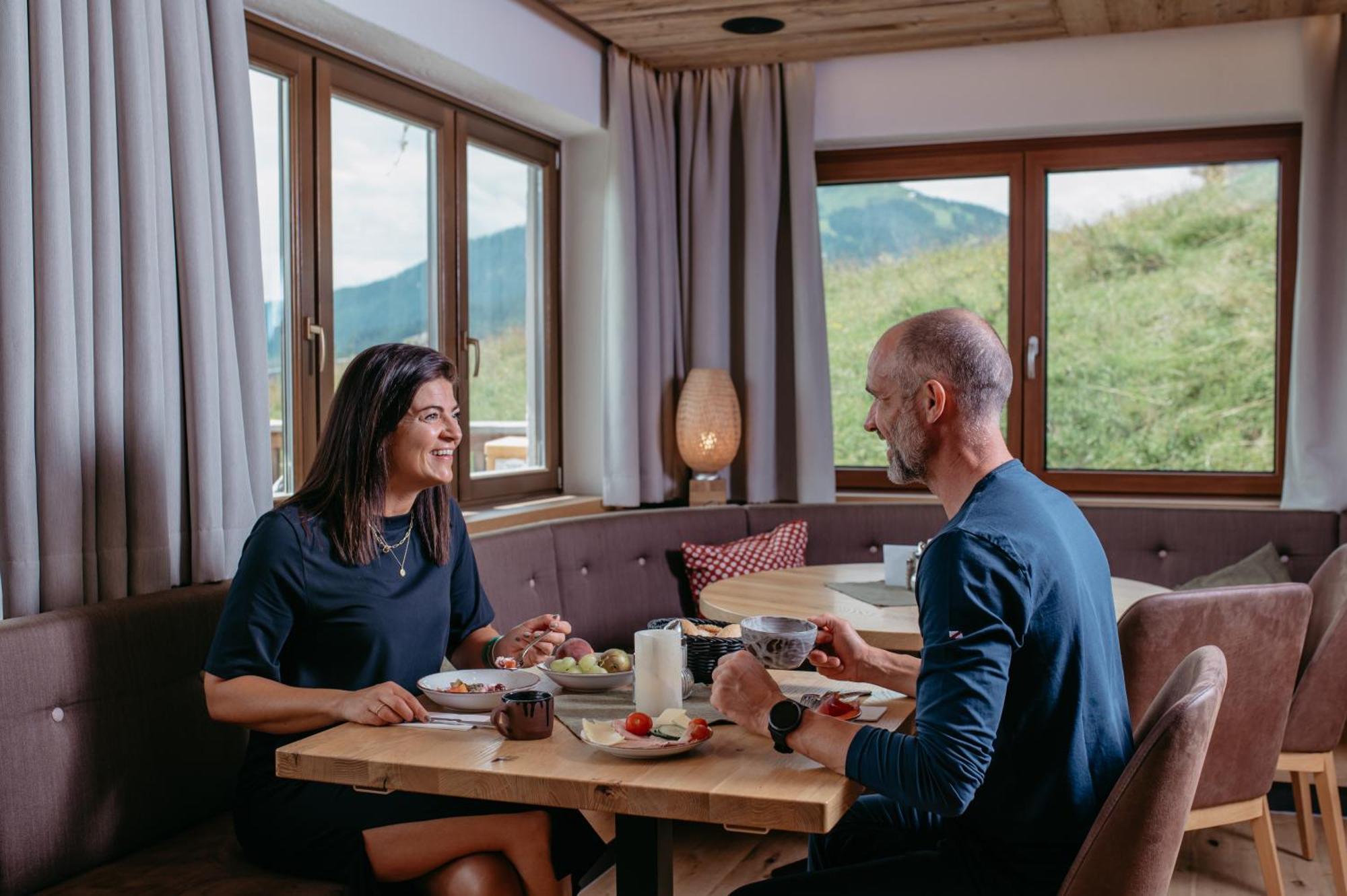 Alpengasthof-Hotel Kopphuette มึลบาค อัม โฮคเคอนิก ภายนอก รูปภาพ